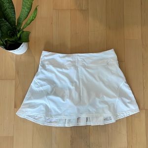 Lululemon White Tennis Skirt | Size 6 Tall